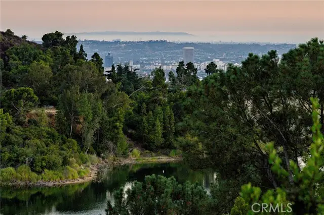 3016 Arrowhead Drive, Los Angeles, CA 90068 - Image #3