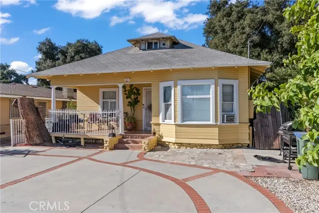 63 Yale Street, Pasadena, CA 91103 - Image #2