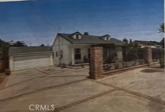 10918 Laurel Canyon Blvd., San Fernando, CA 91340