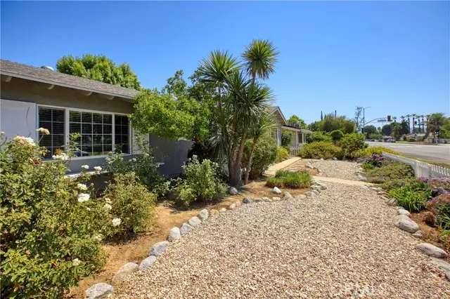 7816 Shoup Avenue, Canoga Park, CA 91304 - Image #2