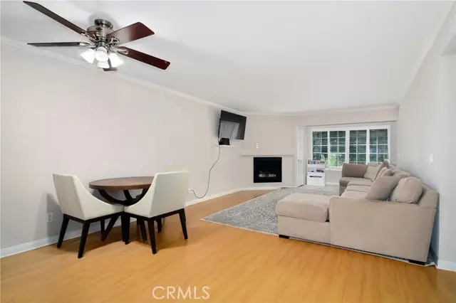 5530 Owensmouth Avenue #123, Woodland Hills, CA 91367 - Image #1