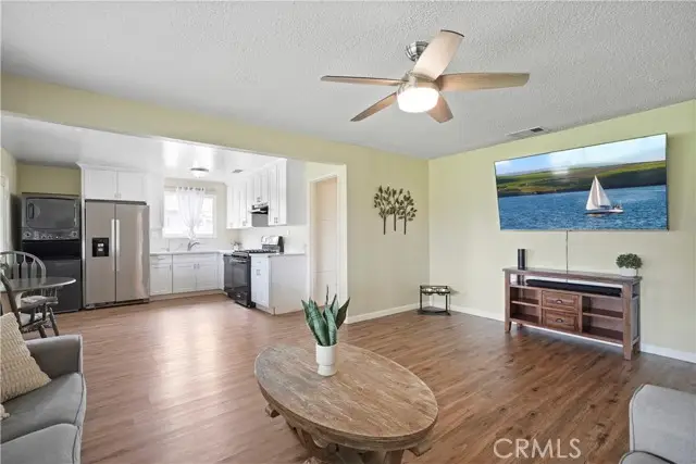 44325 3rd Street, Lancaster, CA 93535 - Image #2