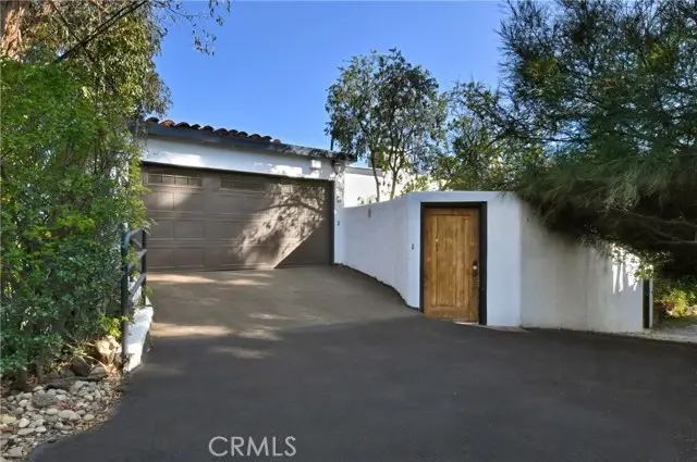 8383 Wyndham Road, Los Angeles, CA 90046 - Image #1