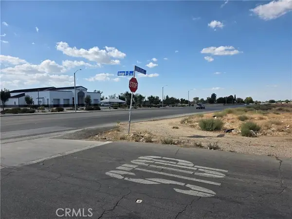 26 Ste/vic Avenue, Palmdale, CA 93550