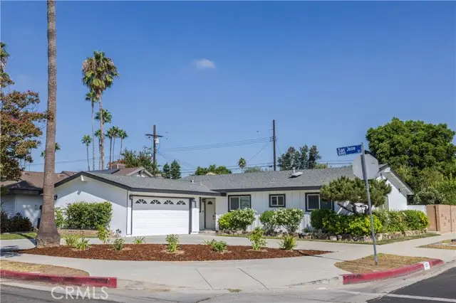 10501 Forbes Avenue, Granada Hills, CA 91344 - Image #2