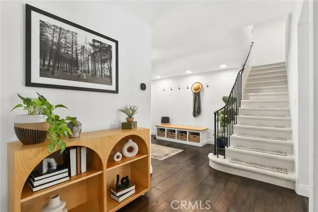 23546 Community, Canoga Park, CA 91304 - Image #3