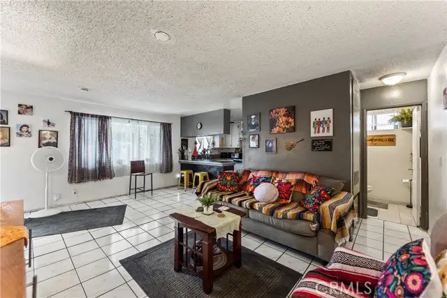 5623 Cleon Avenue, North Hollywood, CA 91601 - Image #3