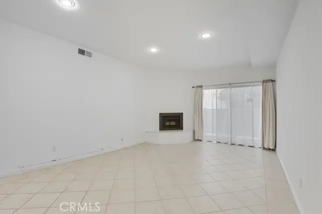 17914 Magnolia Boulevard #125, Encino, CA 91316 - Image #3