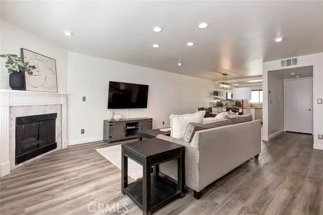 14332 Dickens #10, Sherman Oaks, CA 91423 - Image #3