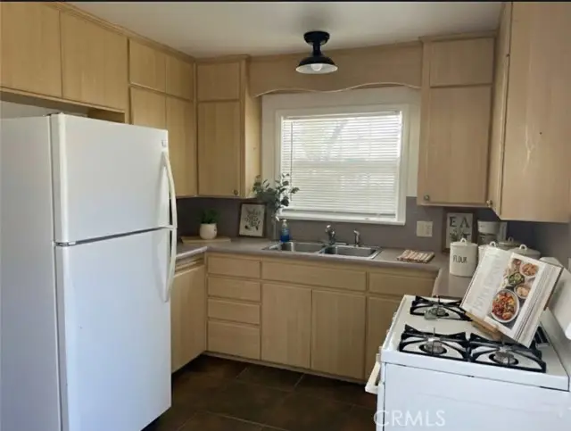 1144 W Ivyton, Lancaster, CA 93534 - Image #2