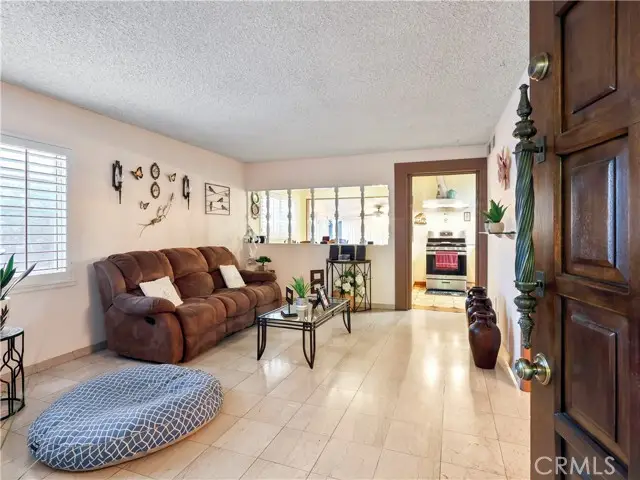 8651 Ranchito Avenue, Panorama City, CA 91402 - Image #2