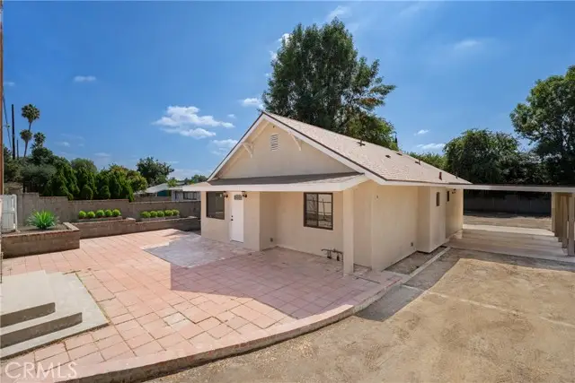 10824 Foothill Boulevard, Sylmar, CA 91342 - Image #2