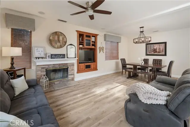 28436 Calex Drive, Valencia, CA 91354 - Image #2