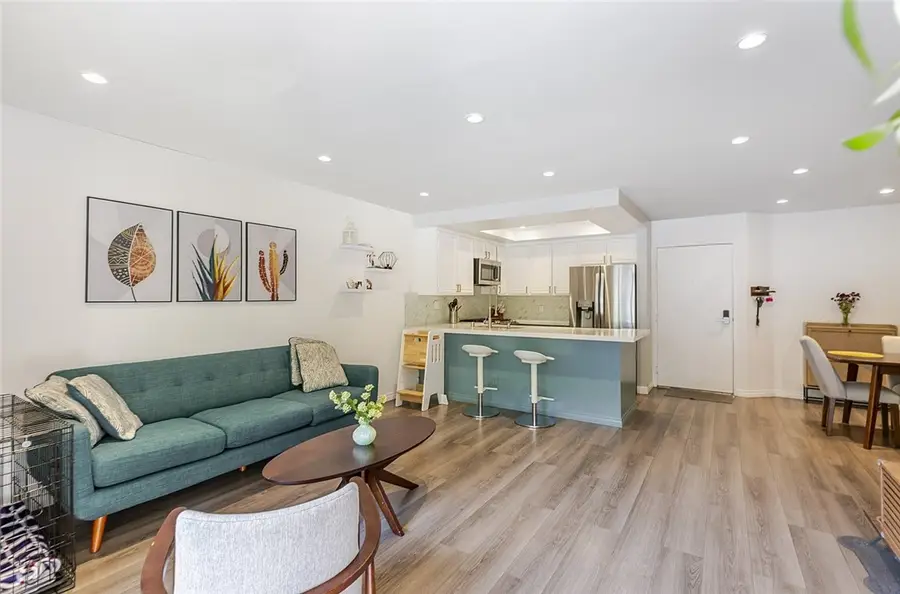 6825 Alabama Avenue #111, Canoga Park, CA 91303 - Image #3