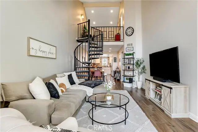 18108 Erik #586, Santa Clarita, CA 91387 - Image #2