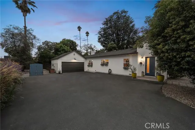 13232 Magnolia Boulevard, Sherman Oaks, CA 91423 - Image #2