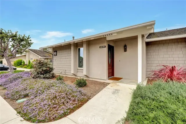 8565 Larkhall Circle #804 A, Huntington Beach, CA 92646 - Image #1