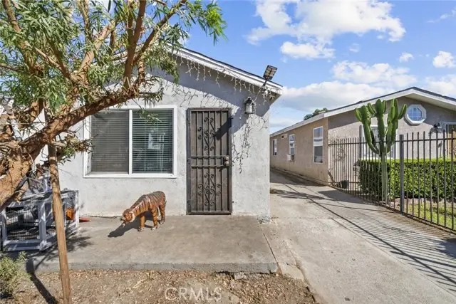 10618 Grape St, Los Angeles, CA 90002 - Image #2