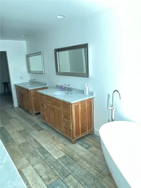 23760 Oakfield, Hidden Hills, CA 91302