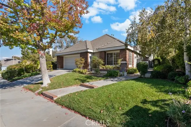 24050 Saint Moritz, Valencia, CA 91355 - Image #3