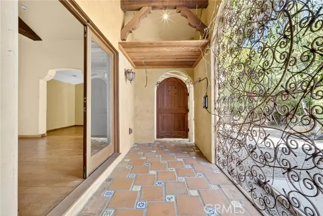 14720 Valerio, Van Nuys, CA 91405 - Image #2