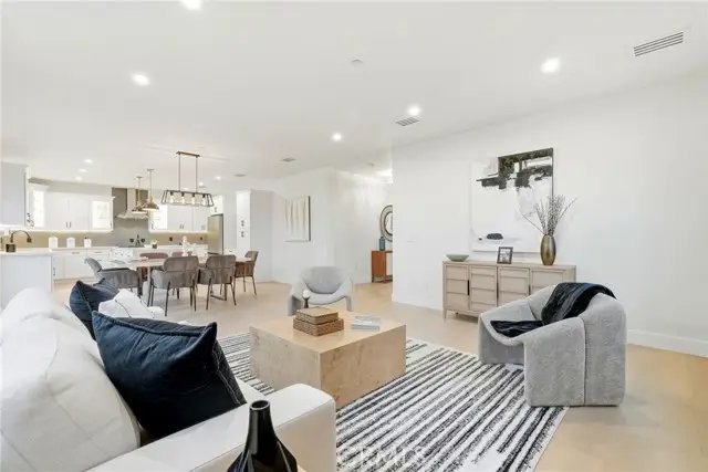 12917 El Dorado Ave, San Fernando Valley, CA 91342 - Image #3