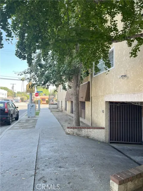 6255 Woodman #203, Van Nuys, CA 91401 - Image #1