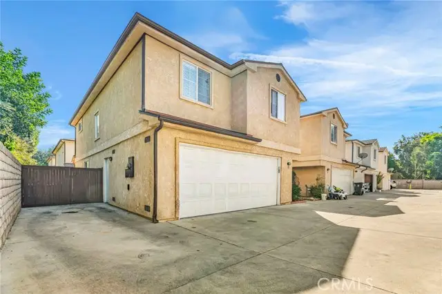 9155 Cedros Avenue #12, San Fernando Valley, CA 91402 - Image #2