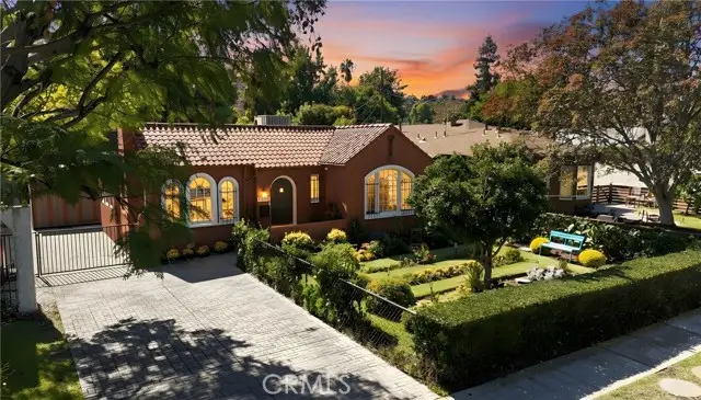 10754 Valley Spring, North Hollywood, CA 91602 - Image #2