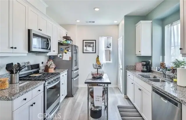 17025 Zion Drive, Canyon Country, CA 91387 - Image #3