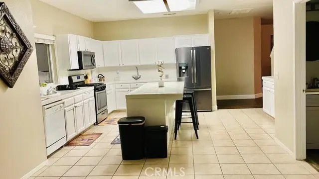 612 W Packwood, Visalia, CA 93277 - Image #3