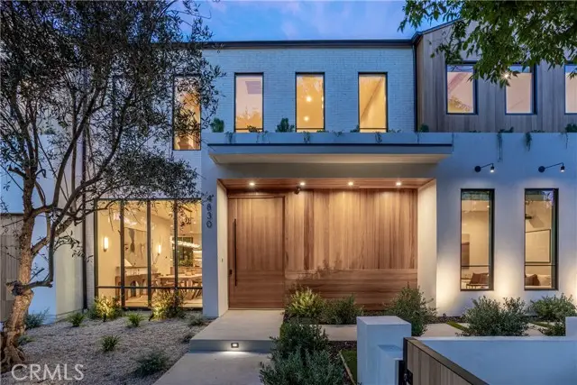 4830 Valjean Avenue, Encino, CA 91436 - Image #2