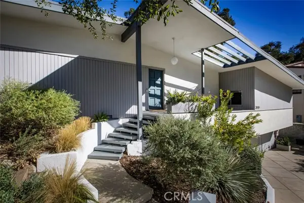 2820 E Chevy Chase Drive, Glendale, CA 91206