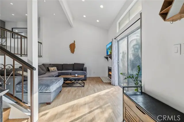 13617 Valerio Street #C, Van Nuys, CA 91405 - Image #2