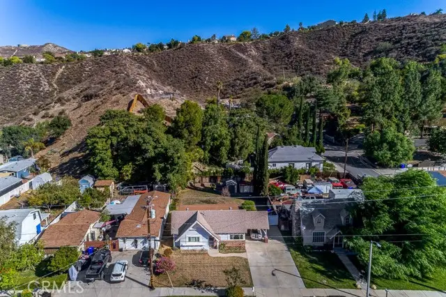 17610 Scherzinger Lane, Santa Clarita, CA 91387 - Image #2