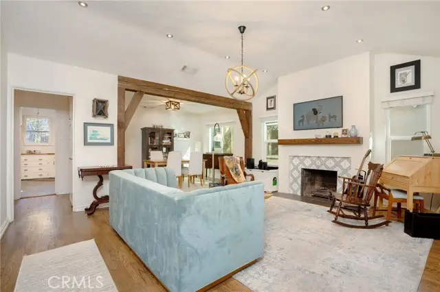 11519 Albers Street, North Hollywood, CA 91601 - Image #2