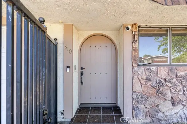 310 Susan Court, Palmdale, CA 93551 - Image #2