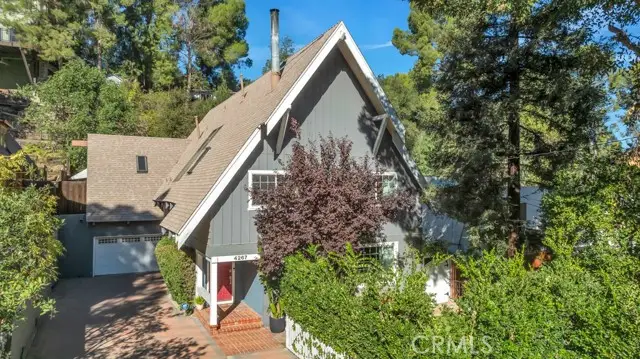 4267 Canoga Avenue, Woodland Hills, CA 91364 - Image #1