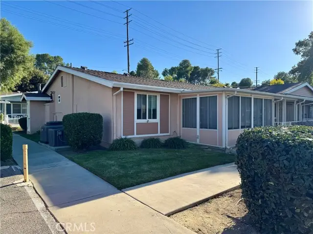 19152 Avenue Of The Oaks #B, Santa Clarita, CA 91321 - Image #3