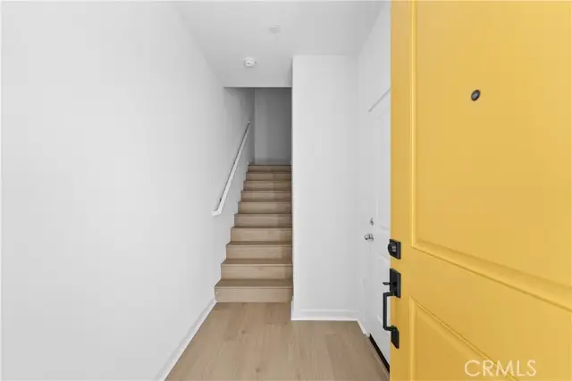 9423 N Sepulveda Blvd. #3, San Fernando Valley, CA 91343 - Image #2