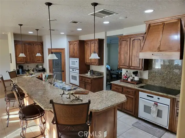 9968 Silver Rock Road, Pinon Hills, CA 92372 - Image #3