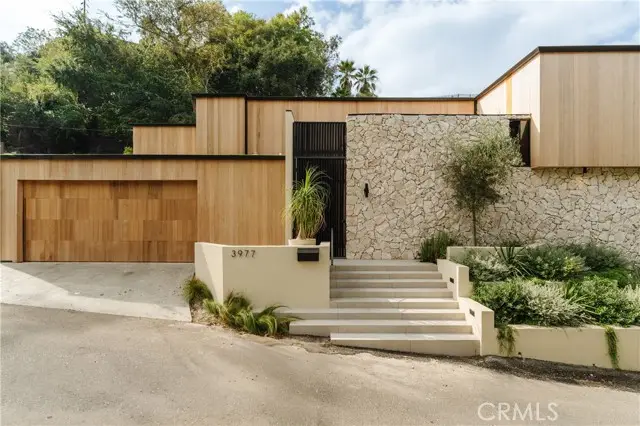 3977 Oeste Avenue, Studio City, CA 91604 - Image #1