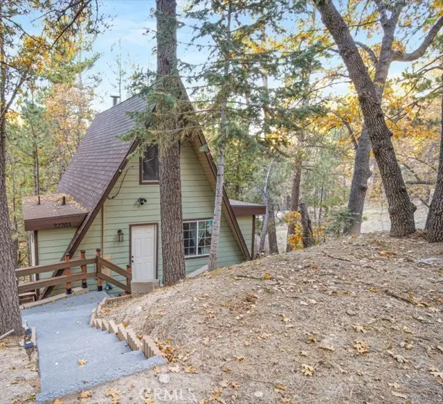 32703 Tulip, Running Springs, CA 92382 - Image #2