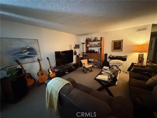 5301 Balboa Boulevard #F2, Encino, CA 91316 - Image #2