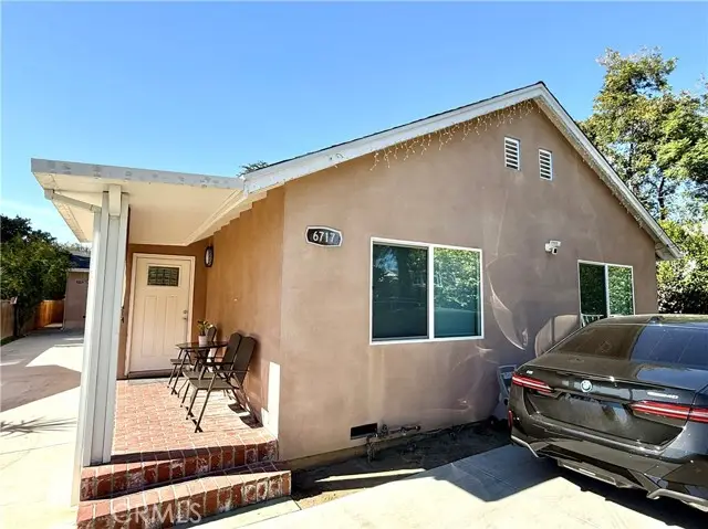 6715 Cedros Avenue, Van Nuys, CA 91405 - Image #2