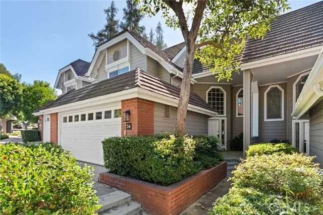 20950 Oxnard Street #54, Woodland Hills, CA 91367 - Image #2