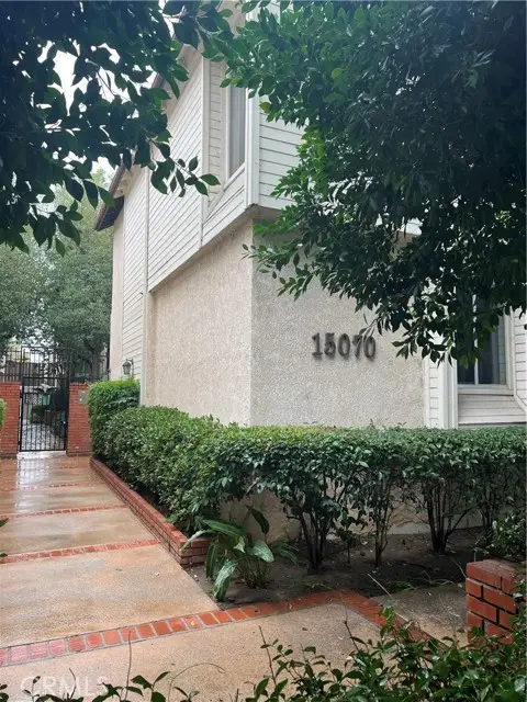 15070 Victory Boulevard #103, Van Nuys, CA 91411 - Image #1