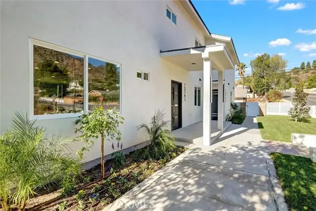 13791 Gavina Avenue, Sylmar, CA 91342 - Image #3