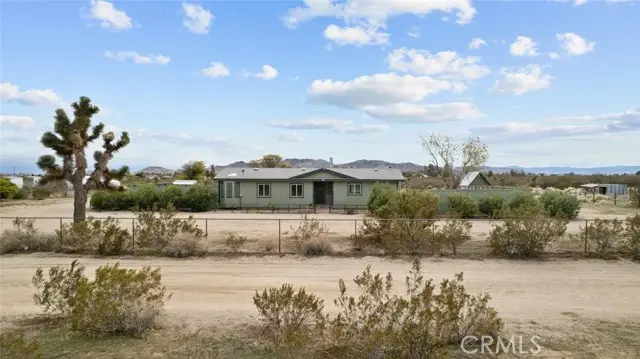 6142 Rare Rabbit Avenue, Mojave, CA 93501 - #2