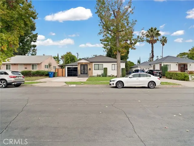 17961 Martha Street, Encino, CA 91316 - Image #2